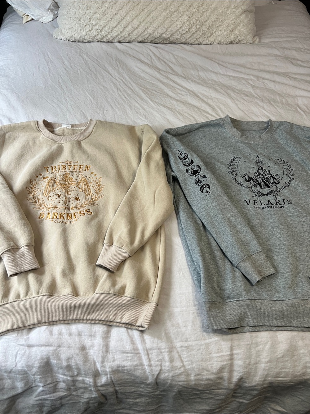 Sarah J Maas Crewneck Bundle